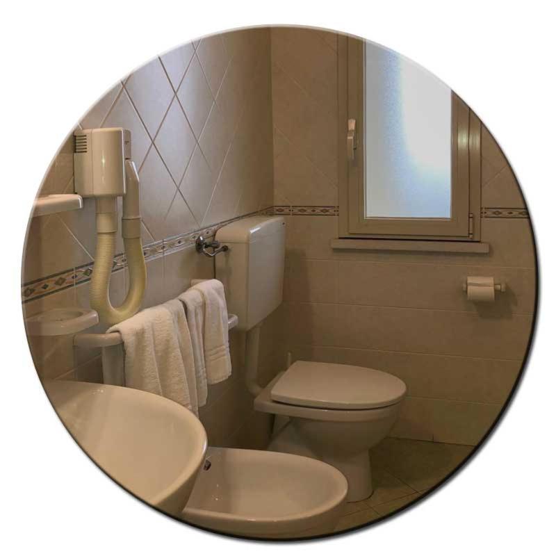 Hotel Amedea تّشيرفييا المظهر الخارجي الصورة