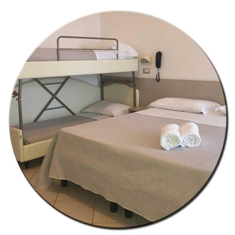 Hotel Amedea تّشيرفييا المظهر الخارجي الصورة
