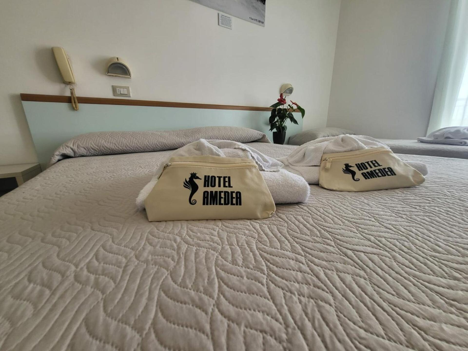 Hotel Amedea تّشيرفييا المظهر الخارجي الصورة