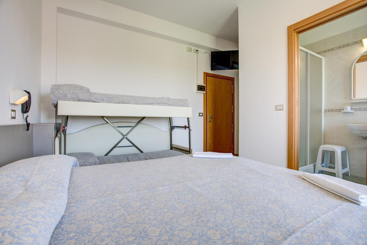 Hotel Amedea تّشيرفييا المظهر الخارجي الصورة