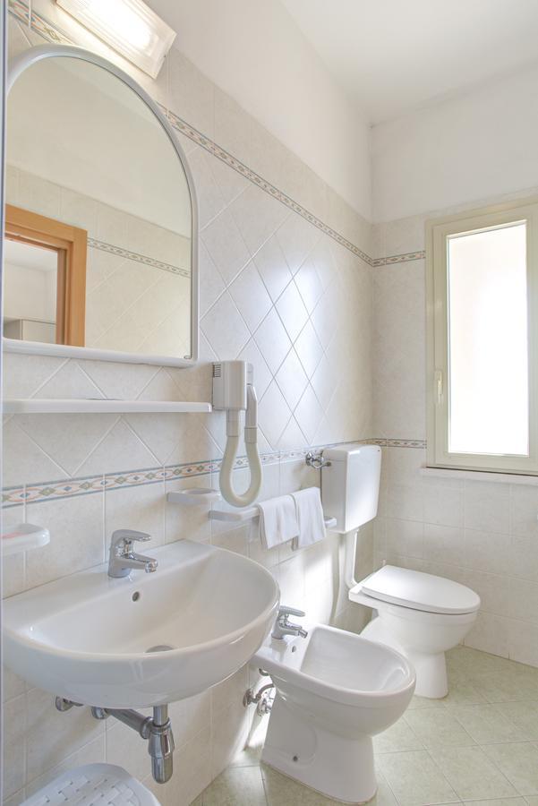 Hotel Amedea تّشيرفييا المظهر الخارجي الصورة