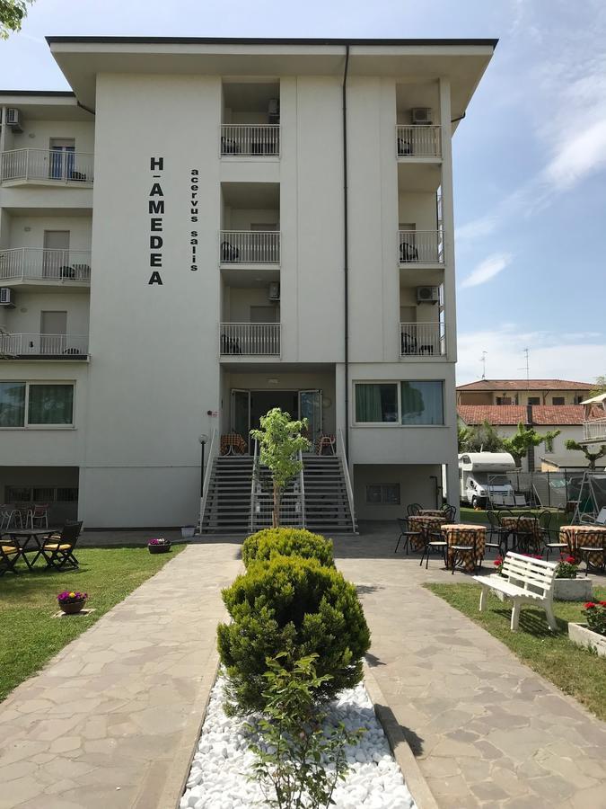 Hotel Amedea تّشيرفييا المظهر الخارجي الصورة